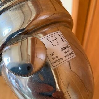 レトロ調　メタル　スタンド式扇風機　動作確認ずみ　市内受け渡しの画像