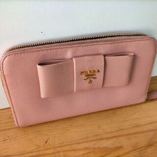 PRADA 財布