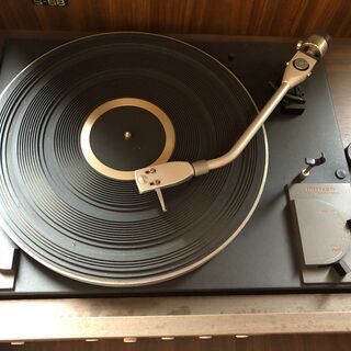 レコードプレーヤーの画像