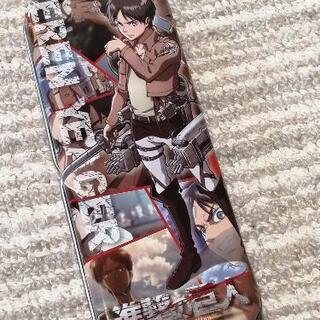 進撃の巨人　缶ペンケース（エレン）