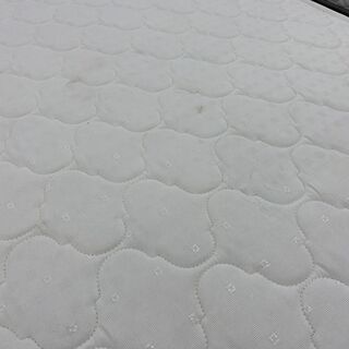 ティアイアイ　シングルベッド　マットレス汚れ有の画像