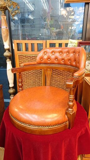 アンティーク ローラウンドチェア ローチェア フロアチェア アームチェア スツール 脚無し 座椅子 円形 丸椅子☆近隣配送無料 買取帝国 朝霞店