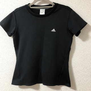 女性アディダスTシャツ