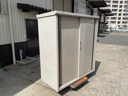 田窪/ＴＡＫＵＢＯ　物置　お庭　物入れ　鍵付き　M-117Cシリーズ　Ｗ１５２０ｘＤ６９.５０ｘＨ１６００ｍｍ