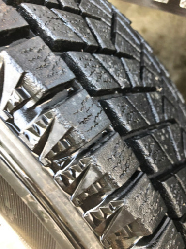 ジムニーJA11 スタッドレスタイヤ 4本セット　175/80R16