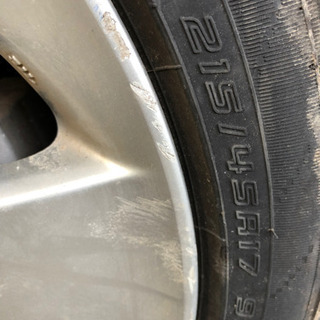 215/45R17  1本　譲ってください