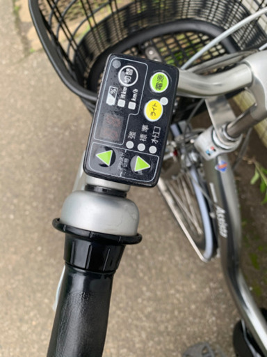 ブリジストン　assista シルバー　2015年　新基準　電動アシスト自転車