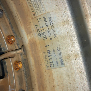 タナベ　ヴィエナツウェール　235/30R20 引っ張りの画像