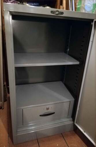 ◆金庫 鍵付き ロッカー 88×52×38 鍵有り 2重ロック/オフィス 保管 キャビネット セキュリティー 盗難防止 店舗 事務所/日本スチール家具社製