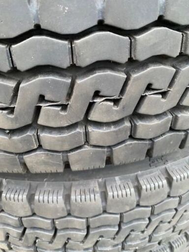 格安再生中古タイヤ　225/80R17.5　6本セット　４tトラック用　売切り