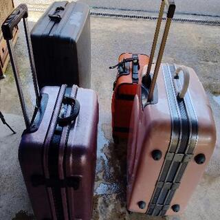 ACクレージュ スーツケースの画像