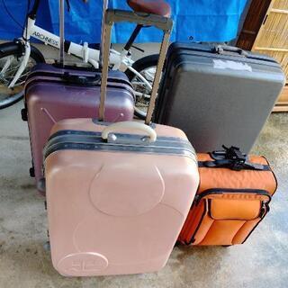 ACクレージュ スーツケースの画像