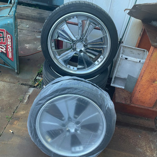 タイヤ、ホイール付きの画像