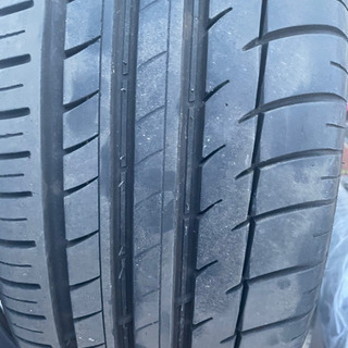 タイヤ、ホイール付きの画像