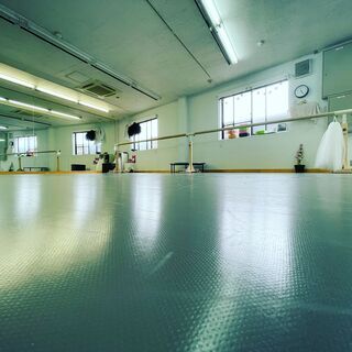 解剖学を用いた、独自の体幹・柔軟ストレッチの画像