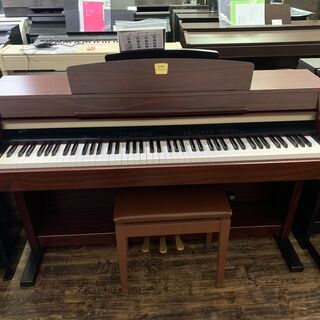 YAMAHA　CLP-330M　￥40,000-（本体代）