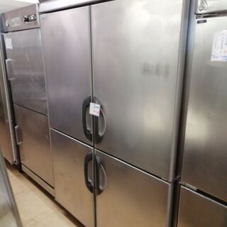 冷凍冷蔵庫　業務用　中古　サンヨー　1200　100ｖ　４枚扉
