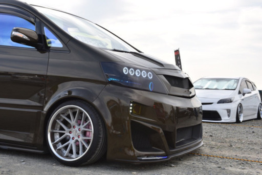 アルファード　エアロ　バンパー　マフラー