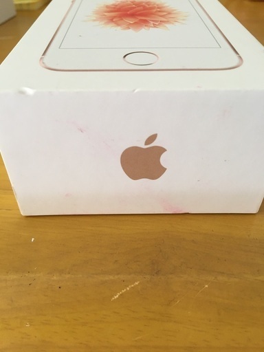 iPhone SE 128GB  SIMフリー