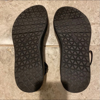 23cm:teva voya infinityの画像
