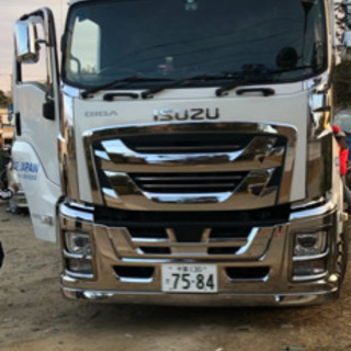 トラックの修理任せて下さい
