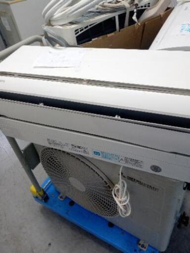 三菱エアコン6畳用2017年生別館倉庫浦添市安波茶2-8-6においてます