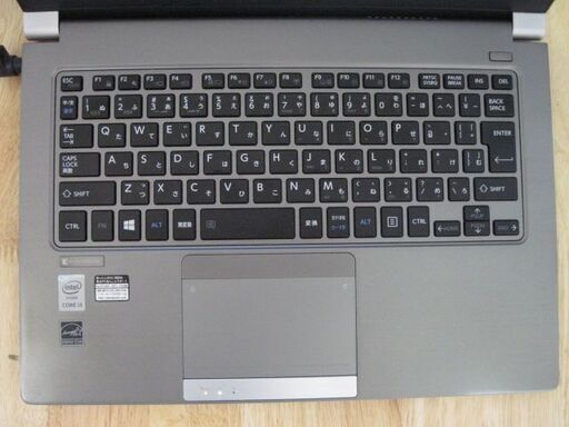 ウルトラモバイル約1200g東芝dynabook R63/W1M Core i3 8GB/128G/13.3インチ画面/カメラ有り/office/電池持ち良さそう/傷汚れ有り