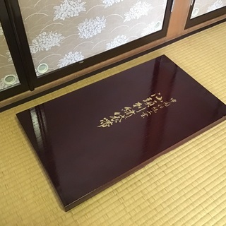 たけちゃんに決まりました。 立派な造りの木製箱 差し上げます！