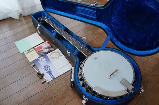 Tokai　バンジョー　T400R 　ハードケース付き　中古