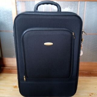 キャリーケース