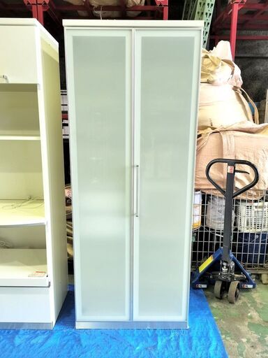 高さ2m 大型食器棚 クローゼット扉 白