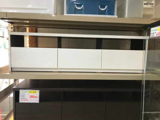 【リサイクルサービス八光　田上店　配達・設置OK】エナメルホワイト&ブラック　テレビボード　65型まで対応