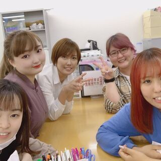 ネット配信タレントのマネジメントスタッフの画像