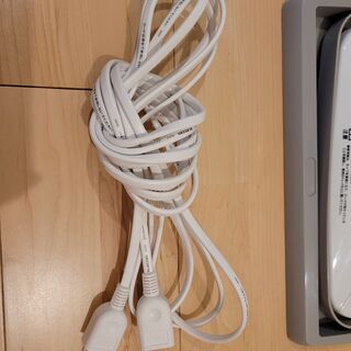 アイリスオーヤマ スチームクリーナー STP-201 と延長コード5mの画像