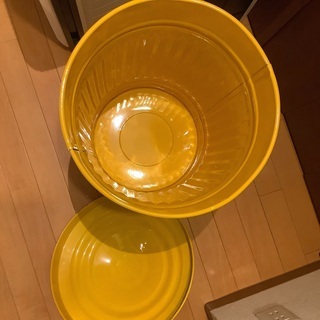金属製　ゴミ箱　洗濯物入れ　ランドリーバックの画像