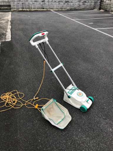 【成約済み】芝刈り機