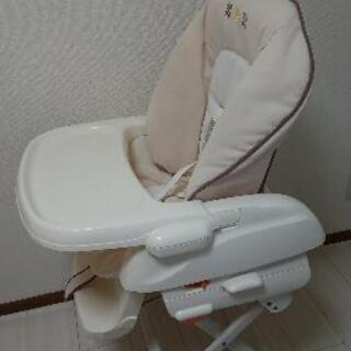 コンビ　ベビー　スイング　白の画像