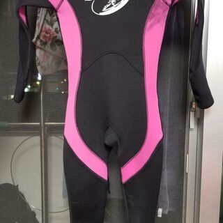 ウエットスーツ　  2～3ミリ圧　中古品　キッズ👧👦　子供用の画像