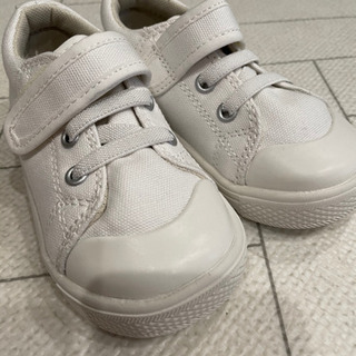 【未使用/2,490円】無印良品：軽量撥水スニーカー（ベビー） ベビー１５ｃｍ・オフ白の画像