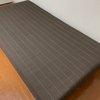 シングル脚付きマットレス