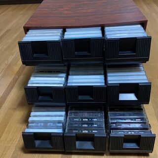 木製カセットテープ(CASSETTE TAPE)収納ケース３個 + TDK・SONY・AXIA・MAXELLなど　       HI POSITION(ハイポジ)９５本       + NOMAL(ノーマル)39本+METAL(メタル)１本 の画像