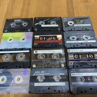 木製カセットテープ(CASSETTE TAPE)収納ケース３個 + TDK・SONY・AXIA・MAXELLなど　       HI POSITION(ハイポジ)９５本       + NOMAL(ノーマル)39本+METAL(メタル)１本 の画像