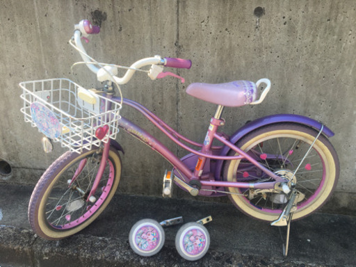 サンリオ 16インチ 補助輪付き自転車