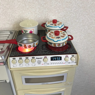 日本育児 CASDON おままごとキッチン ちびっこママ の画像