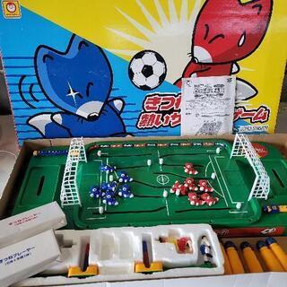 0609018  6月14日値下げ！  きつねのサッカーゲーム 赤いきつねの画像