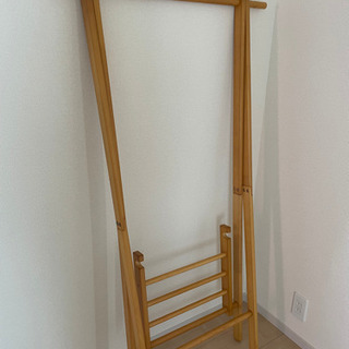 折り畳み式ハンガーラックの画像