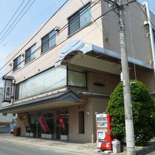 【土日のみ】焼肉店のホールスタッフの画像