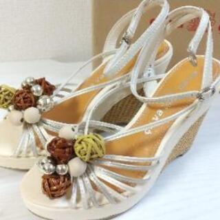 新品、未使用箱付★サヴァサヴァ ミュールサンダル サイズMの画像