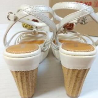 新品、未使用箱付★サヴァサヴァ ミュールサンダル サイズMの画像