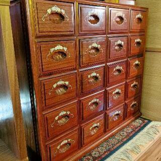 売約済み】薬棚 貴重 唐木 花梨 無垢材 青貝 螺鈿 細工 抽斗 箪笥